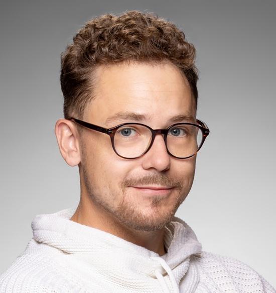 BIO Piotr Marcinowicz