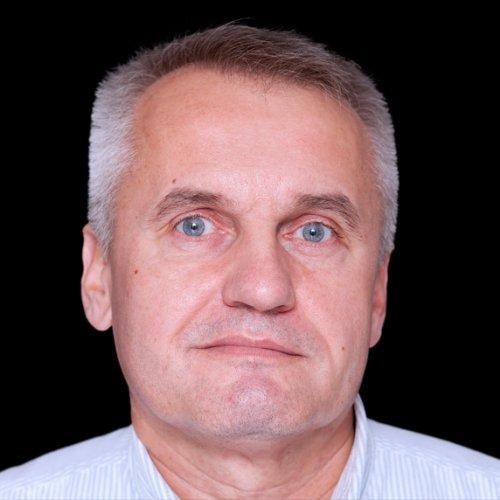 prof. dr hab. Dariusz Doliński, jeden z najbardziej cenionych psycholog&oacute;w społecznych w Polsce